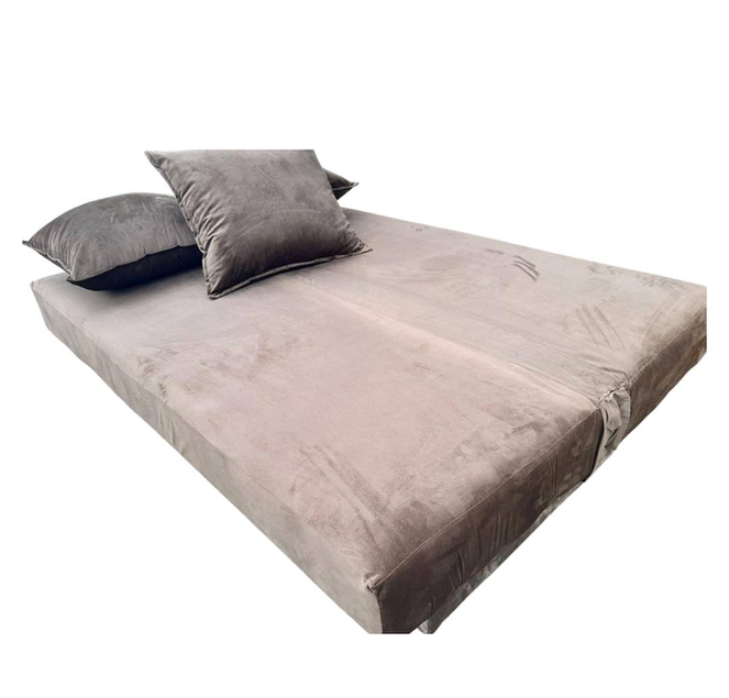 Sofa Cama En Tela de Pan Con Almohaones