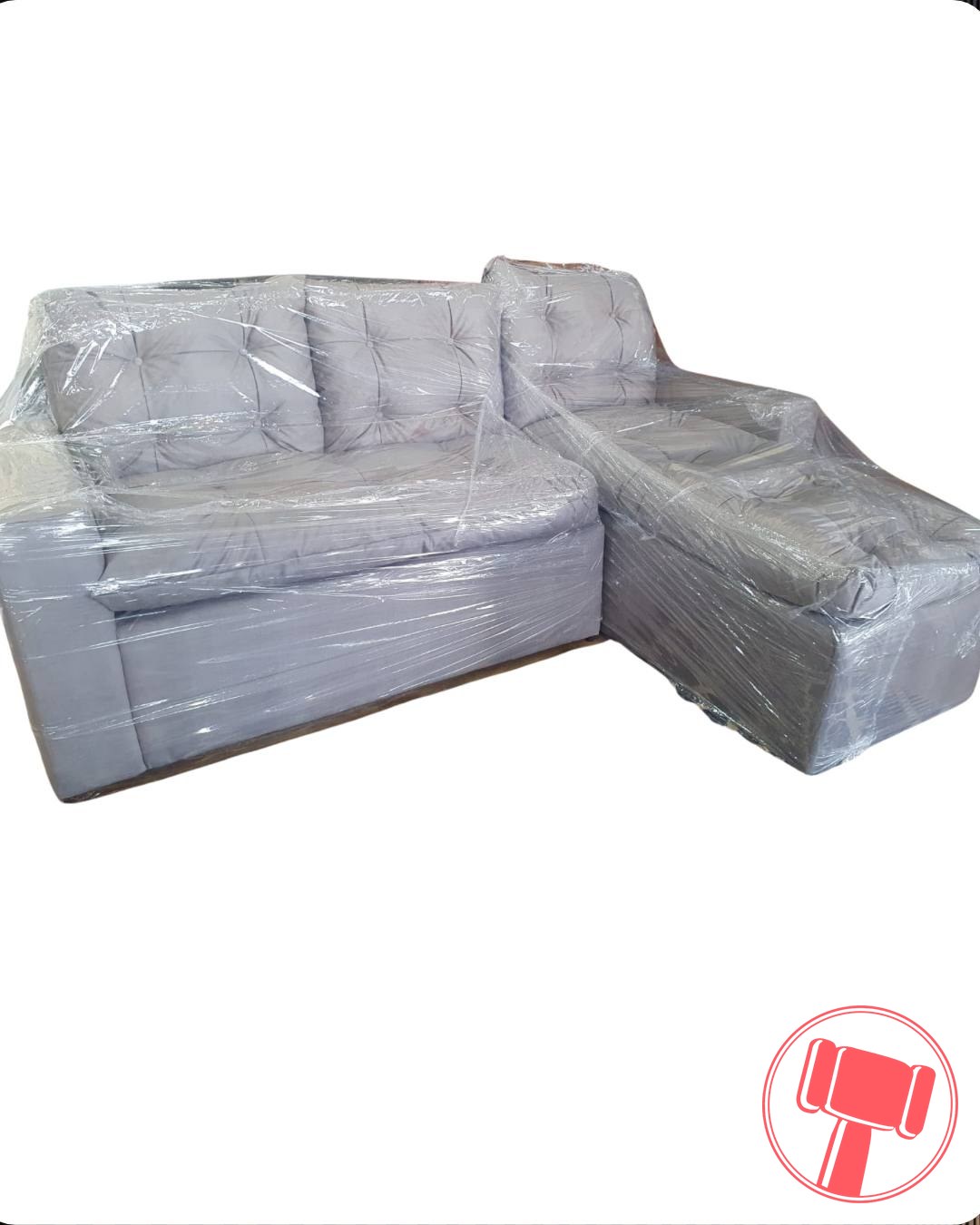 Sofa Esquinero Tipo Chester Con Almohadones Fijo Con Capittone 4